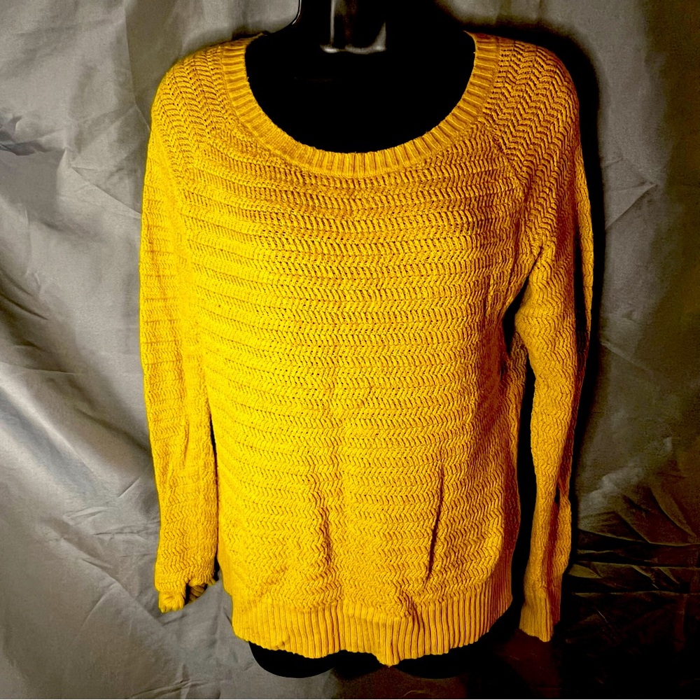 Loft knit sweater in the color marigold. Size Medium.